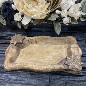 Tray in wood - Burnt wood - 2 edelweiss