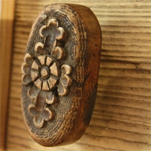 Door knob in wood