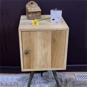 Oak chest of drawers with metal legs