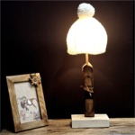 Piedino lampada semplice collezione COP'OW con piccoli sci in legno