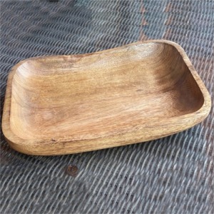 rectangulaire dish in burnt wood