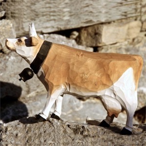 Grande vache en bois abondance