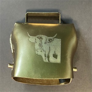 Cloche dorée forme carré tête de vache