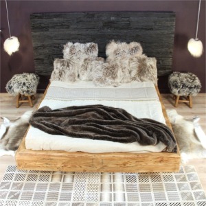 Tapis en peau de vache multicolore