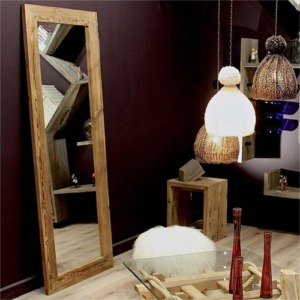 Miroir en bois étuvé